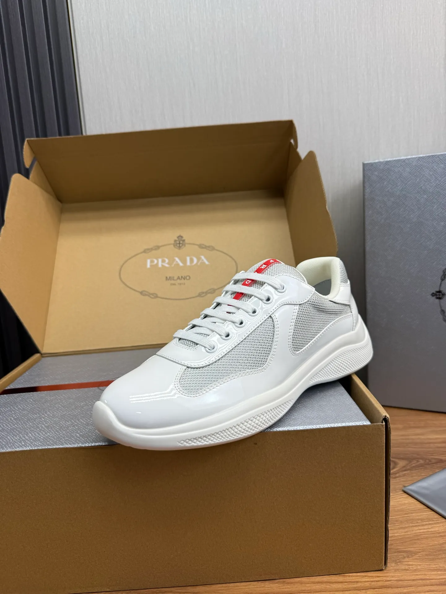 Men's shoes 640💰 [PRADA] Hot selling items🔥Must be recommended every day~~ Official website synchronized, 1:1 high quality shipments✔️ Imported cowhide fabric, rubber material + cowhide lining, original bottom, high-end airplane box packaging🎁 38-45 (38.45 custom-made, non-returnable)